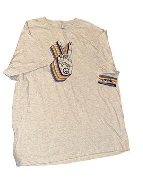 NWT Pride Peace and Love Everyone Graphic Tee - Light Gray